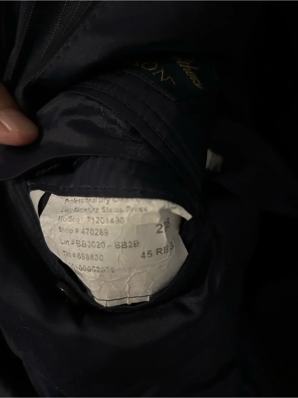 Brooks Brothers 1818 Saxxon Black Pinstripe Two-Button Suit Jacket 45R